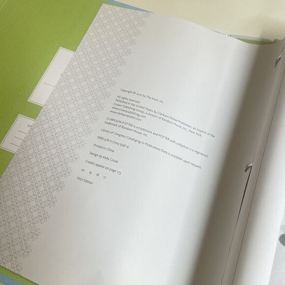 The Knot Ultimate Wedding Planner Organizer [binder edition] by Carley Roney - Picture 5 of 5